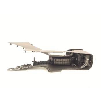 Recambio de reposabrazos para ford focus iii sedán 1.0 ecoboost referencia OEM IAM F1EBA045A06  