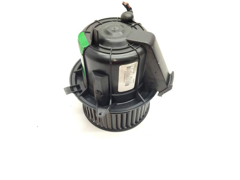 Recambio de motor calefaccion para citroën c4 cactus feel referencia OEM IAM t4054002  