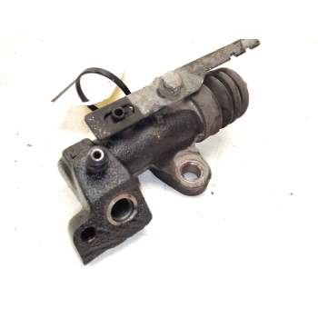Recambio de bomba embrague para renault maxity 2.5 diesel referencia OEM IAM 2712087  
