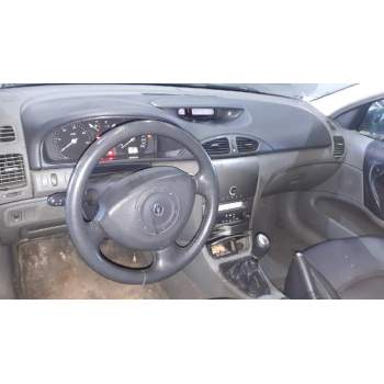 renault laguna ii grandtour (kg0) del año 2001