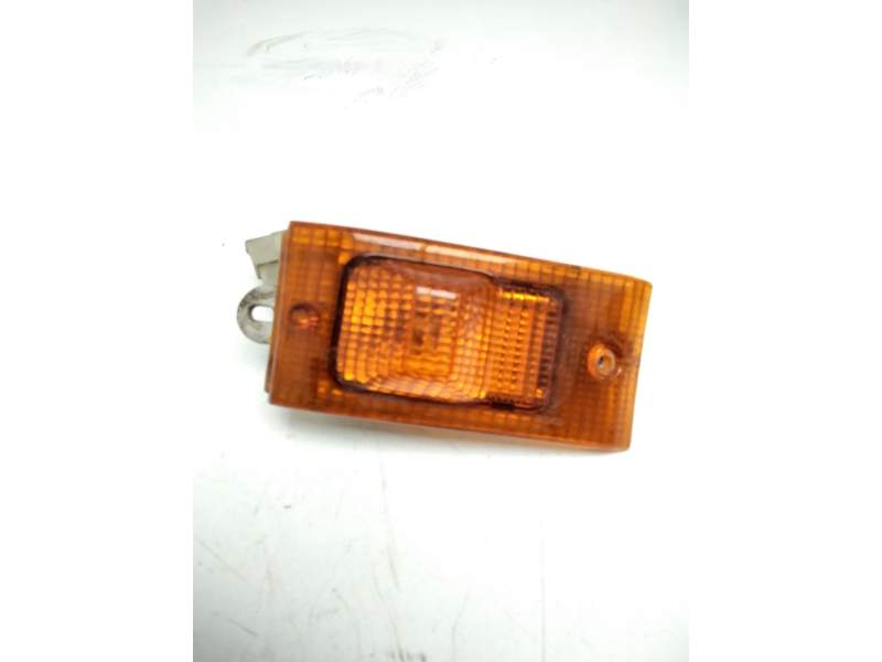 Recambio de piloto lateral izquierdo para nissan vanette furgoneta (_c22) 2.0 d (c22, gc22) referencia OEM IAM 45147  