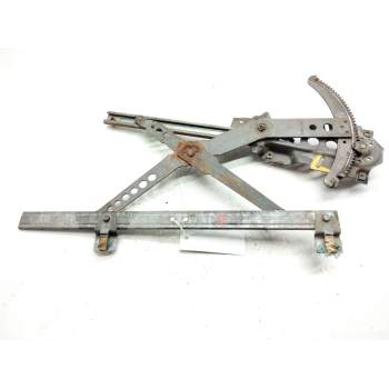 Recambio de elevalunas delantero izquierdo para bmw serie 5 (e28) 520i referencia OEM IAM 18679030  