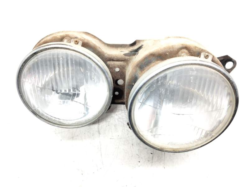 Recambio de faro derecho para bmw serie 5 (e28) 520i referencia OEM IAM   