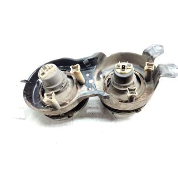 Recambio de faro derecho para bmw serie 5 (e28) 520i referencia OEM IAM   