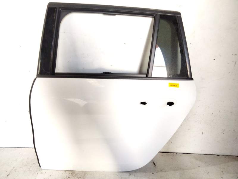 Recambio de puerta trasera izquierda para citroën c4 picasso ii 2.0 bluehdi 150 referencia OEM IAM 9803033780  