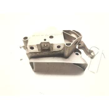 Recambio de soporte motor derecho inferior para seat ateca (kh7) style referencia OEM IAM 04E199275  