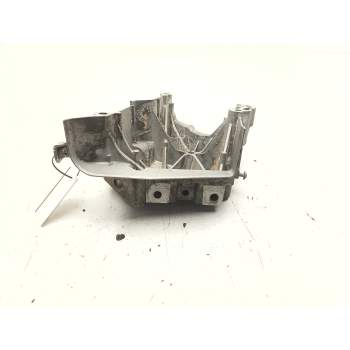 Recambio de soporte motor derecho inferior para seat ateca (kh7) style referencia OEM IAM 04E199275  