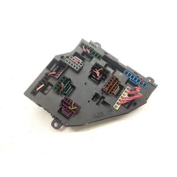 Recambio de caja fusibles para bmw 5 (f10) 525 d referencia OEM IAM 925281301  