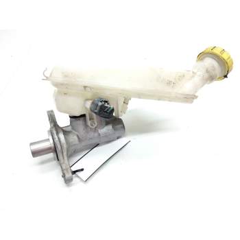 Recambio de bomba freno para citroën c4 cactus feel referencia OEM IAM 32069746  