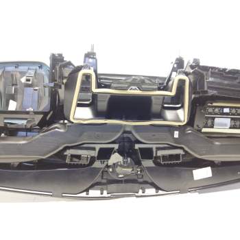 Recambio de salpicadero para land rover discovery 5 referencia OEM IAM MY10L319LHD CH2204635AB8PVJ  