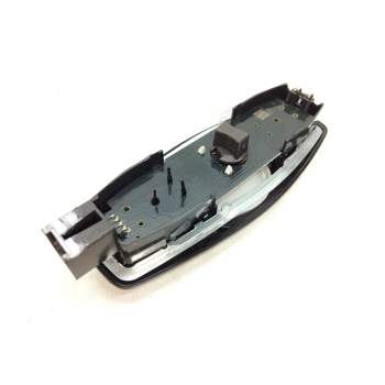 Recambio de luz interior para ford focus iii sedán 1.0 ecoboost referencia OEM IAM BM5113776  