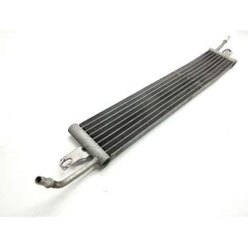Recambio de radiador aceite para land rover discovery 5 referencia OEM IAM 7H329N103AC  