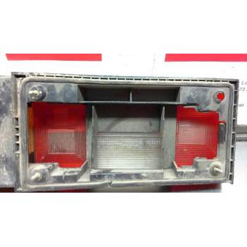 Recambio de piloto trasero derecho para » otros... premium 370 26 g 6x2 referencia OEM IAM 21083716040 21083716010 9573