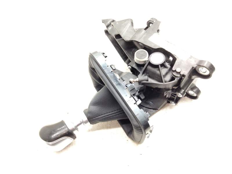 Recambio de palanca cambio para ford focus iii sedán 1.0 ecoboost referencia OEM IAM   