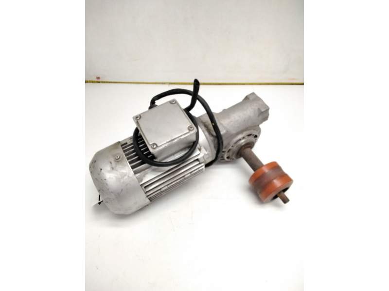 Recambio de motor electrico para  referencia OEM IAM II3DT4 EF80B4B14 MOTOR CADENA TRANSPORTADORA SISMEC