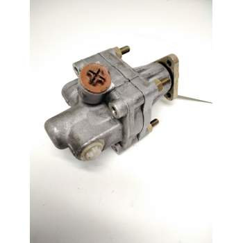 Recambio de bomba servodireccion para nissan trade caja/chasis 2.8 d referencia OEM IAM 7681955174 6899207 ZF