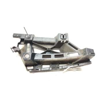 SOPORTE PARAGOLPES TRASERO DERECHO A2138852407 