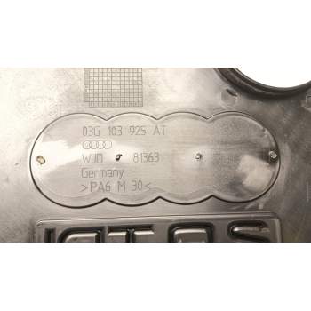 Recambio de tapa motor para audi a6 c6 (4f2) 2.0 tdi referencia OEM IAM 03G103925AT  