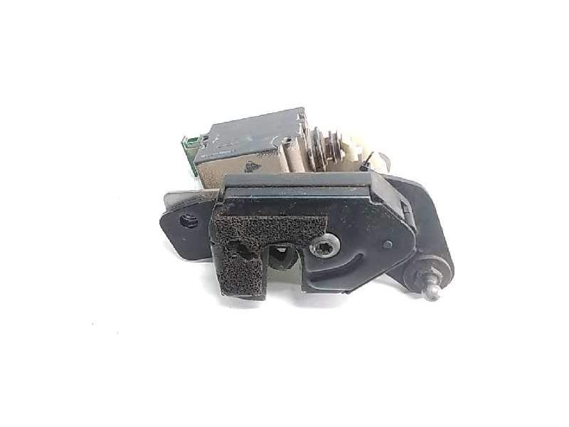 Recambio de cerradura porton trasera derecha para land rover discovery v6 td se referencia OEM IAM 51247016050  