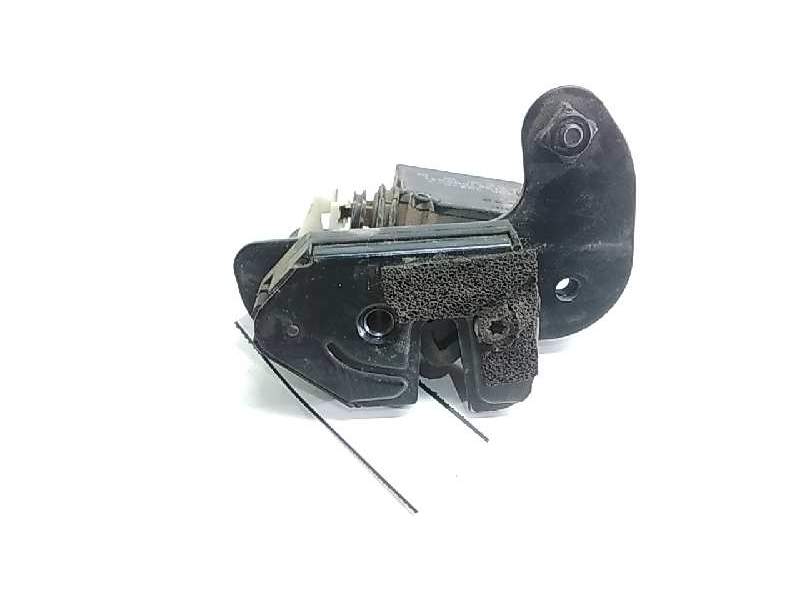 Recambio de cerradura porton trasera izquierda para land rover discovery v6 td se referencia OEM IAM 5127016049L  