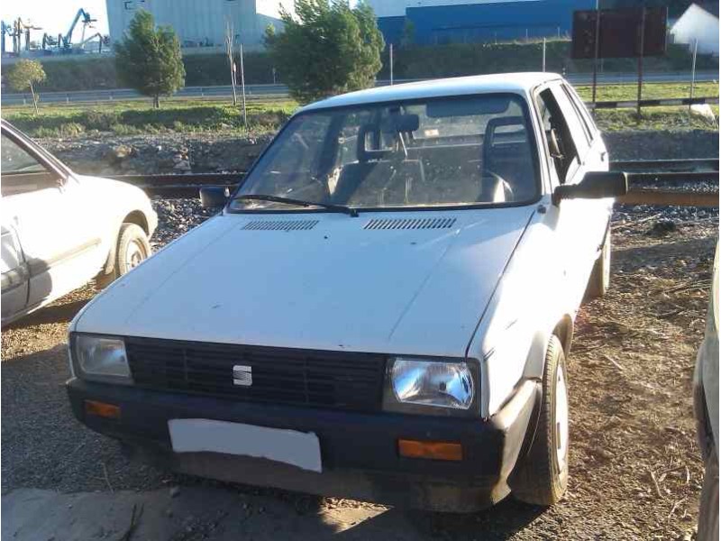 seat ibiza del año 1