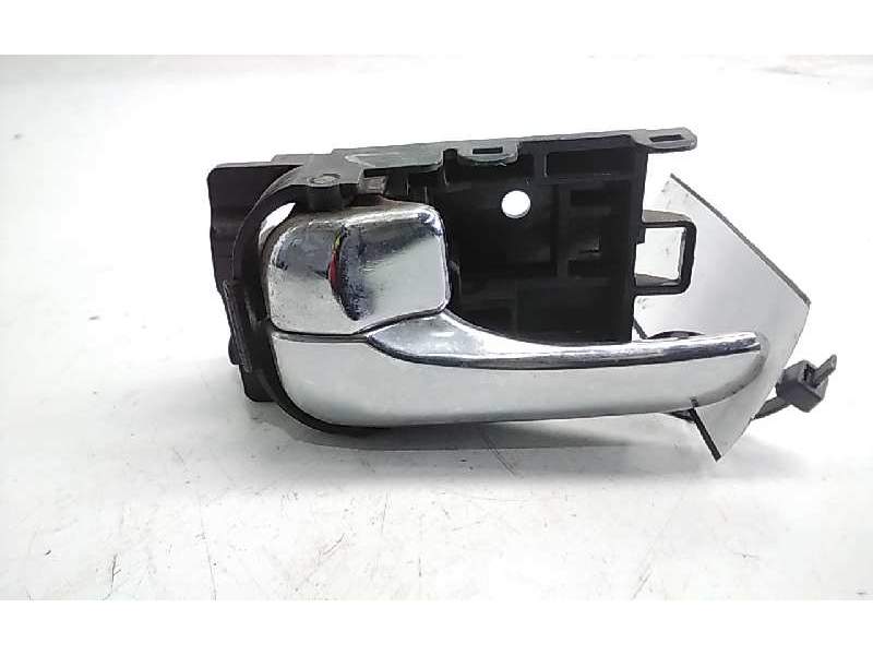 Recambio de maneta interior trasera izquierda para nissan almera tino (v10m) básico referencia OEM IAM   