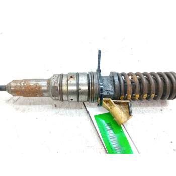 Recambio de inyector para iveco eurocargo 150 e 18 referencia OEM IAM 504132378  
