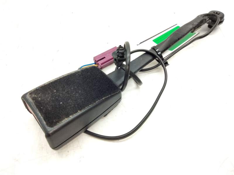 Recambio de enganche delantero izquierdo para ford focus iii sedán 1.0 ecoboost referencia OEM IAM BM5161209  