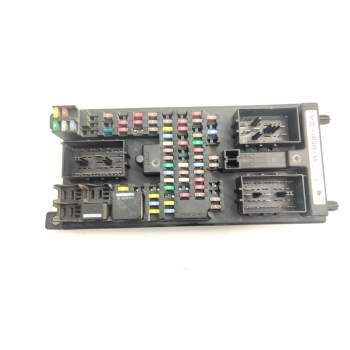 Recambio de caja fusibles para land rover discovery 5 referencia OEM IAM GH2214F041AA  