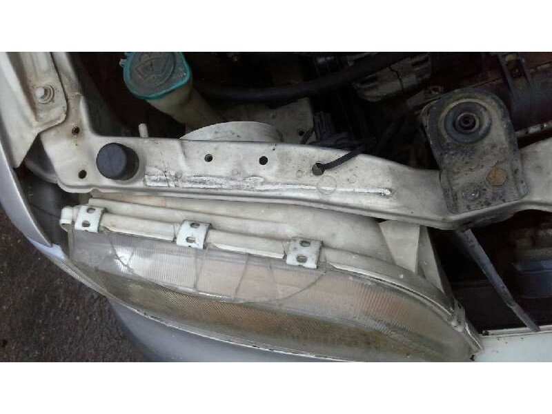 volvo s40 berlina del año 1997