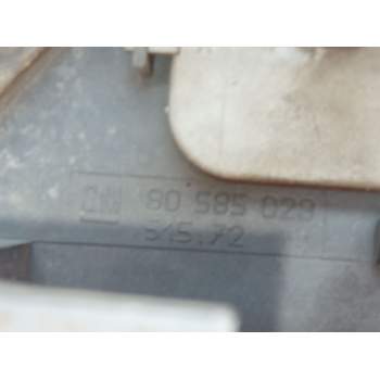 Recambio de faro antiniebla izquierdo para opel vectra b (j96) 2.0 dti 16v (f19) referencia OEM IAM 90585029  