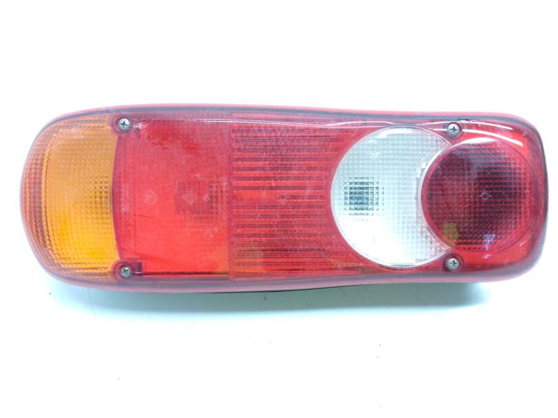 Recambio de piloto trasero derecho para nissan nt500 35.15 referencia OEM IAM 26550  