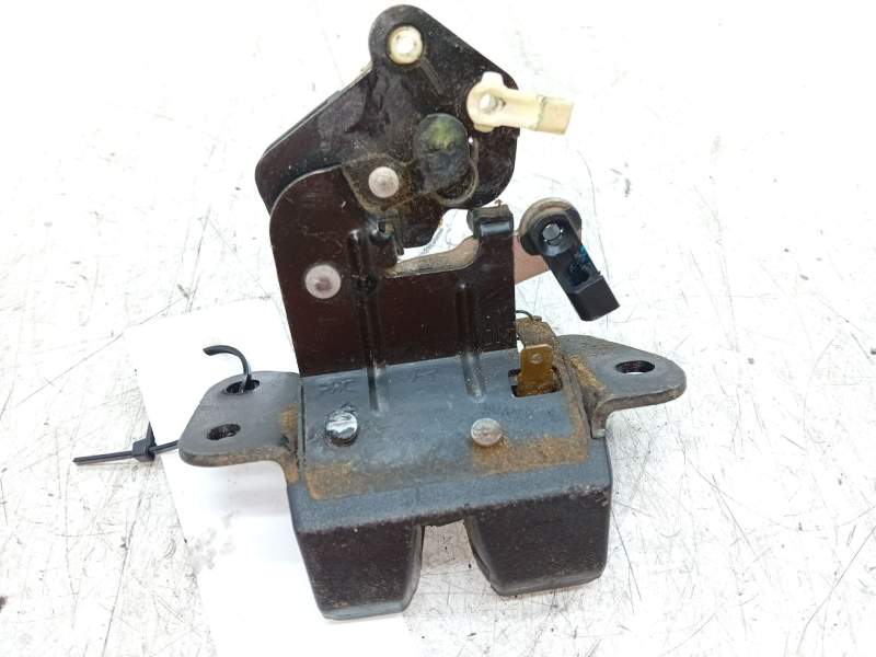Recambio de cerradura maletero / porton para hyundai tucson (jm) 2.0 referencia OEM IAM   