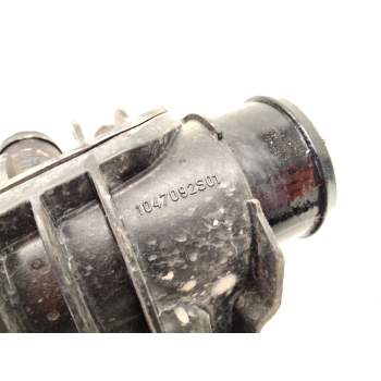 Recambio de colector admision para ford focus iii 1.0 ecoboost referencia OEM IAM 1047082S01  