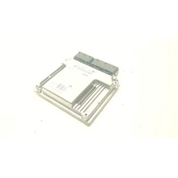 Recambio de centralita motor uce para bmw 1 coupé (e82) 120 d referencia OEM IAM 7811700-01  