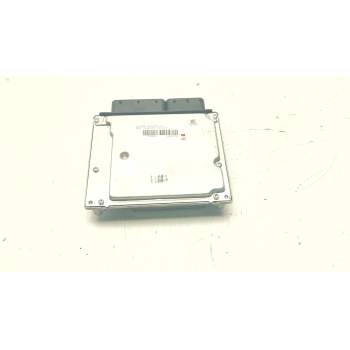 Recambio de centralita motor uce para bmw 1 coupé (e82) 120 d referencia OEM IAM 7811700-01  