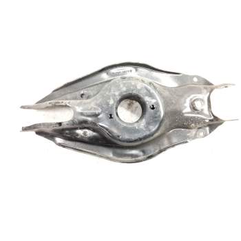 BRAZO SUSPENSION INFERIOR TRASERO DERECHO A2063520100 
