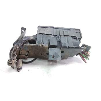 Recambio de caja fusibles para ford transit caja cerrada ´06 2.4 tdci cat referencia OEM IAM   