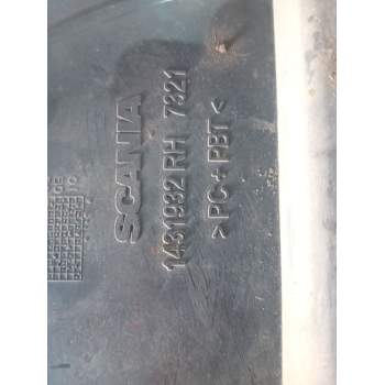 Recambio de guardabarro de cabina delantero dercho para scania r480 referencia OEM IAM 1431932RH7321  