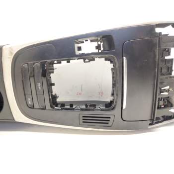 Recambio de reposabrazos para audi a5 sportback (8t) 2.0 16v tdi referencia OEM IAM   