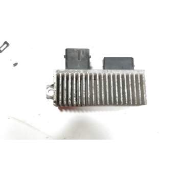 Recambio de caja reles para renault trafic combi (ab 4.01) 2.0 dci diesel fap cat referencia OEM IAM 8200558438A  
