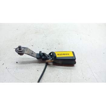 ENGANCHE DELANTERO IZQUIERDO NA1P57620 