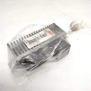 Recambio de caja reles para renault trafic combi (ab 4.01) 2.0 dci diesel fap cat referencia OEM IAM 8200558438A  