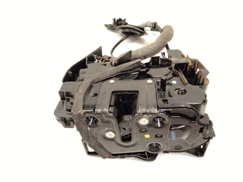 Recambio de cerradura puerta trasera izquierda para renault talisman (lp_) 1.6 tce 150 referencia OEM IAM 825033988R  