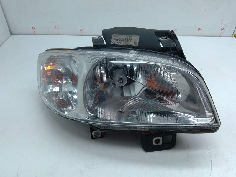Recambio de faro derecho para seat cordoba (6k1, 6k2) 1.4 16v referencia OEM IAM 6K1941044A  