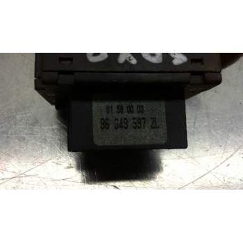 Recambio de mando limpia para citroën saxo referencia OEM IAM 96049597ZL 61580003 3565