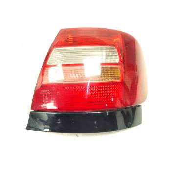 Recambio de piloto trasero derecho para audi a4 b5 (8d2) 1.8 t referencia OEM IAM 8D0945096F  