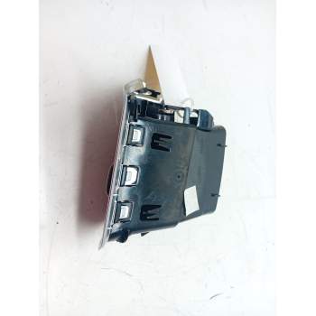 Recambio de aireador izquierdo para citroën c4 aircross 1.6 hdi 115 referencia OEM IAM 9676609777  