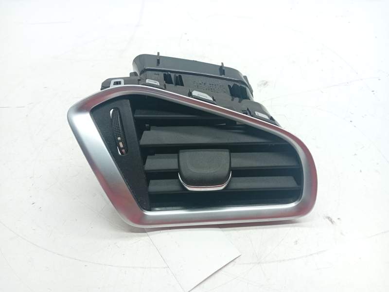Recambio de aireador derecho para citroën c4 aircross 1.6 hdi 115 referencia OEM IAM 9676606977  