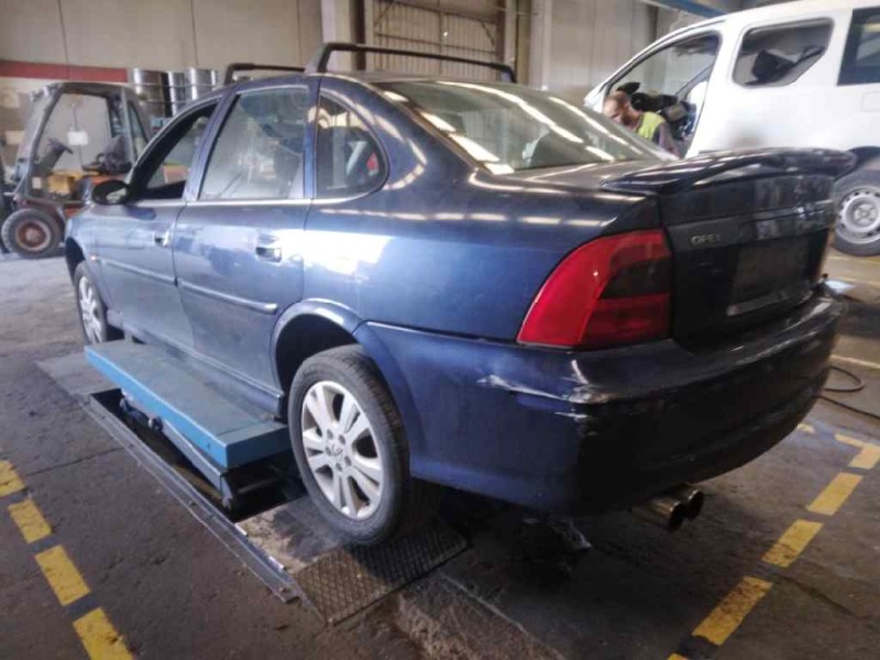 opel vectra b berlina del año 1999